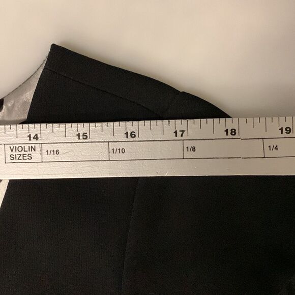 Tahari Ethan Black Knee Length Cap Sleeve Sheath Dress With Patent Belt Size 14 - Picture 10 of 13